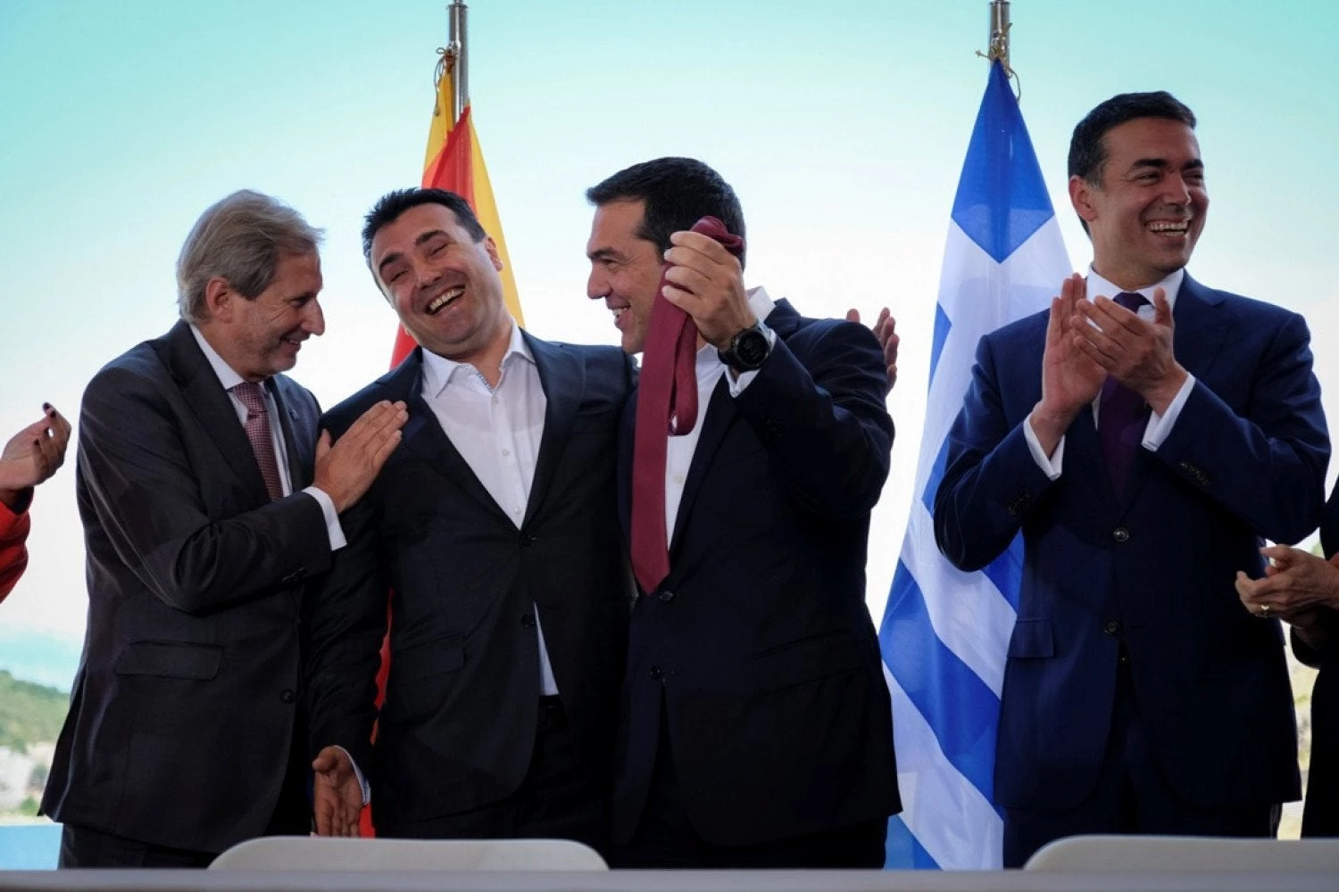 Ο Ελληνικός λαός μίλησε: Κατηγορηματικό «Όχι» στη Συμφωνία των Πρεσπών – Έρευνα-εφιάλτης για τον ΣΥΡΙΖΑ – Βλέπει και αδιαφορεί το Μαξίμου